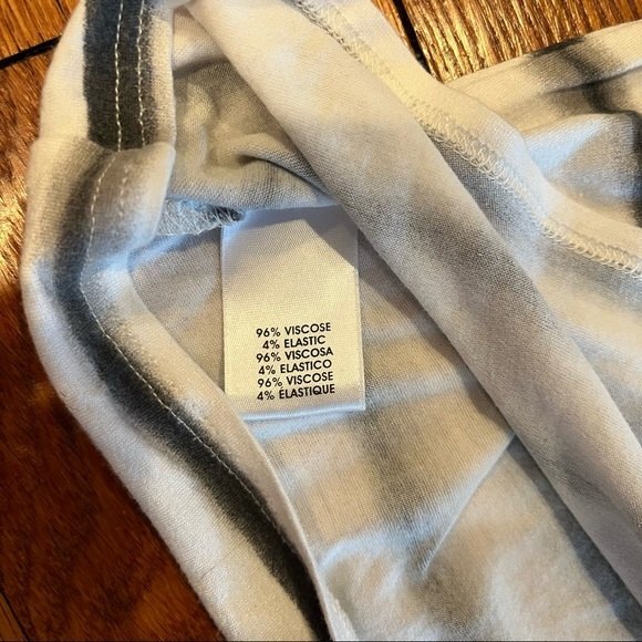 W by Worth Black & White Stripe Short Sleeve Rouched Shoulder Top Small - Picture 6 of 9